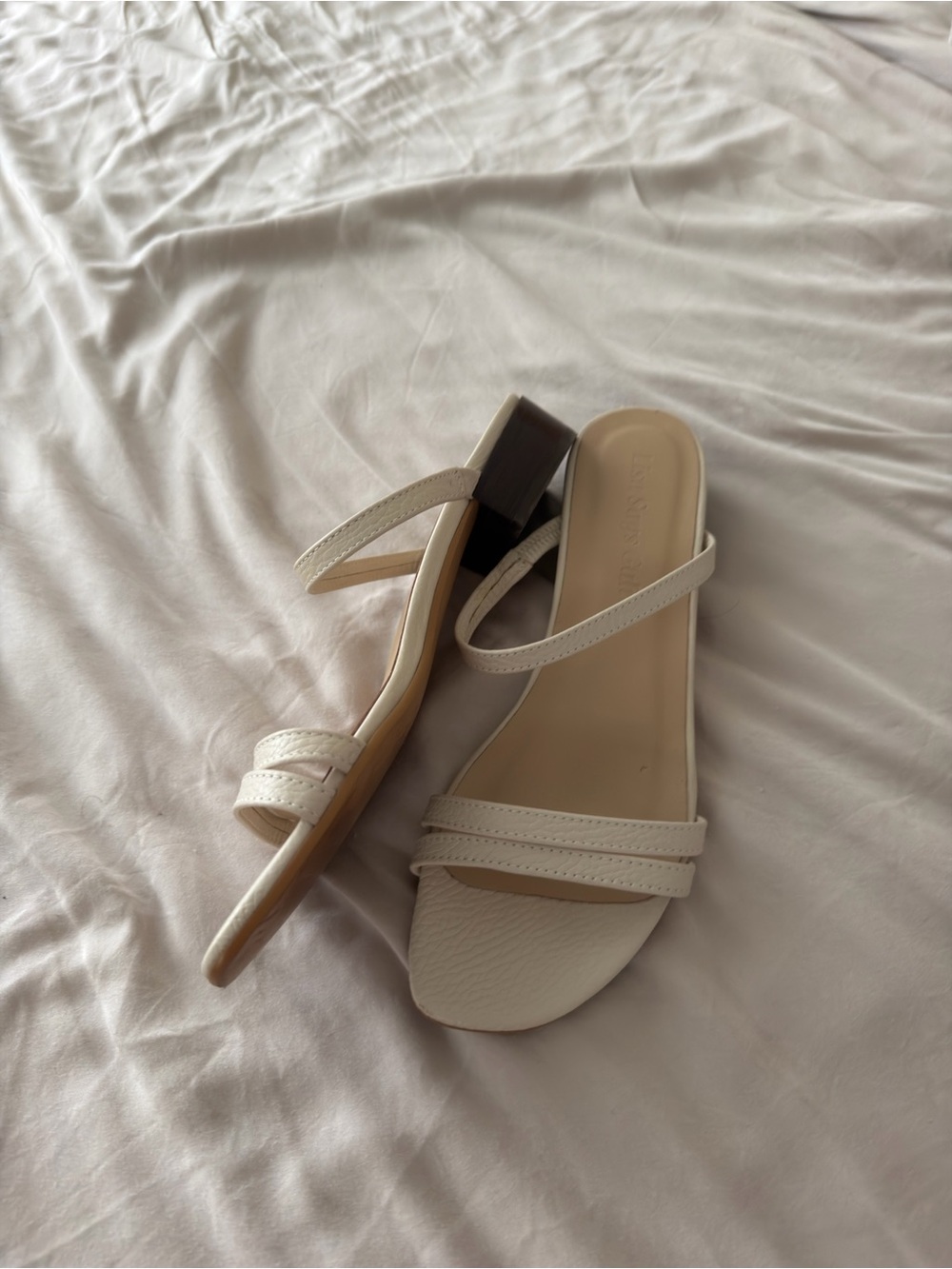 Lisa Says Gah Tan Strappy Slide Sandals - Picture 5 of 6